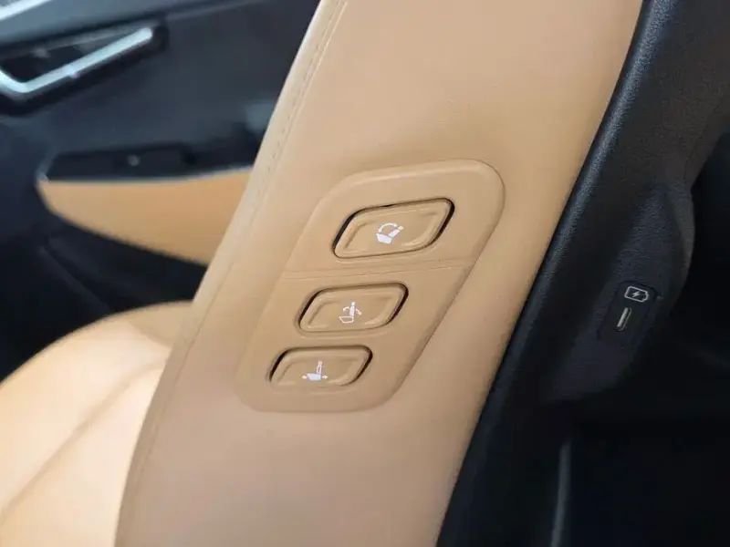 2023 Kia EV6 с пробегом 37 646 км