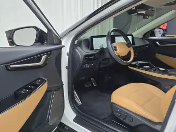 2022 Kia EV6 с пробегом 96 783 км