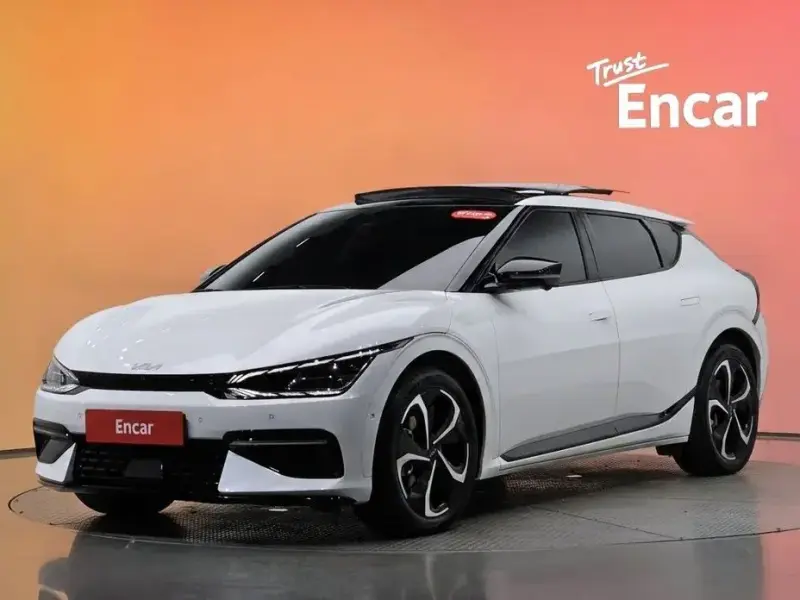 2022 Kia EV6 с пробегом 70 974 км
