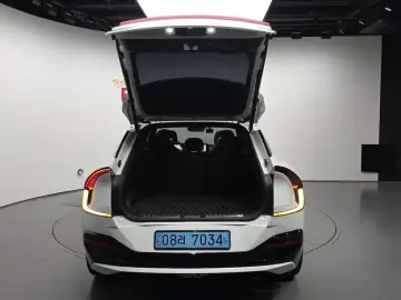 2023 Kia EV6 с пробегом 13 222 км