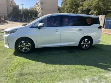 2023 GAC Trumpchi M6 с пробегом 76 000 км