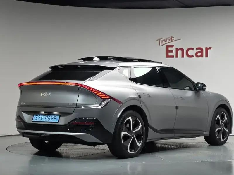 2023 Kia EV6 с пробегом 47 937 км