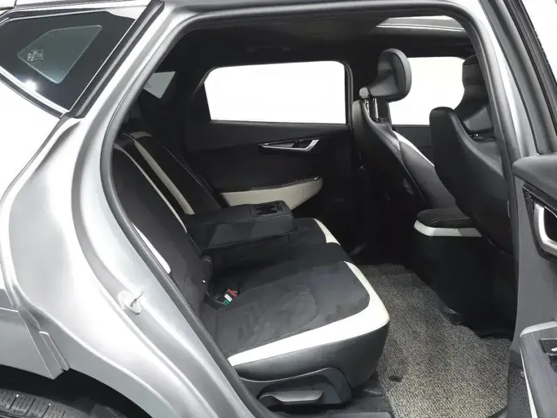 2023 Kia EV6 с пробегом 47 937 км