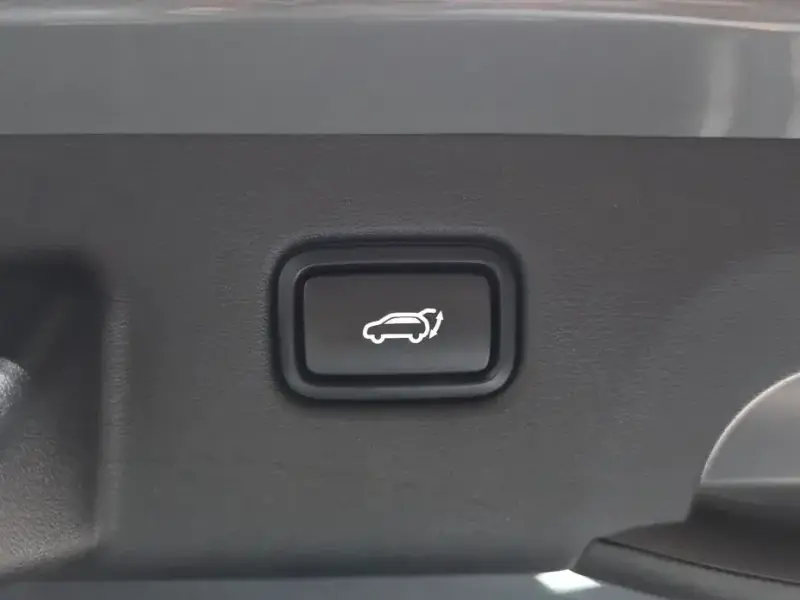 2023 Kia EV6 с пробегом 47 937 км