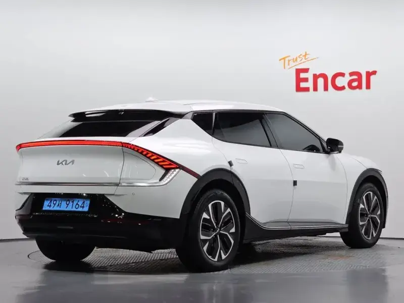 2022 Kia EV6 с пробегом 93 826 км