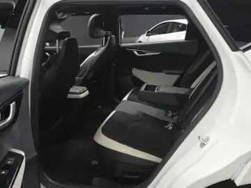2023 Kia EV6 с пробегом 6 074 км
