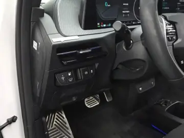 2023 Kia EV6 с пробегом 6 074 км