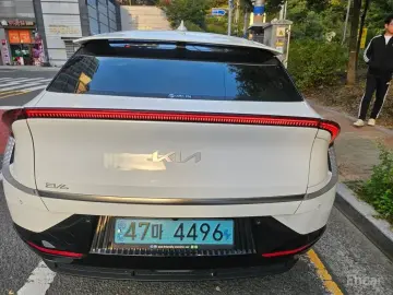 2023 Kia EV6 с пробегом 49 401 км