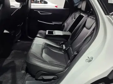 2024 Kia EV6 с пробегом 61 824 км