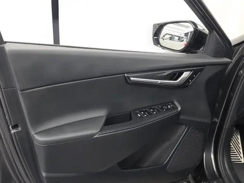 2023 Kia EV6 с пробегом 57 089 км