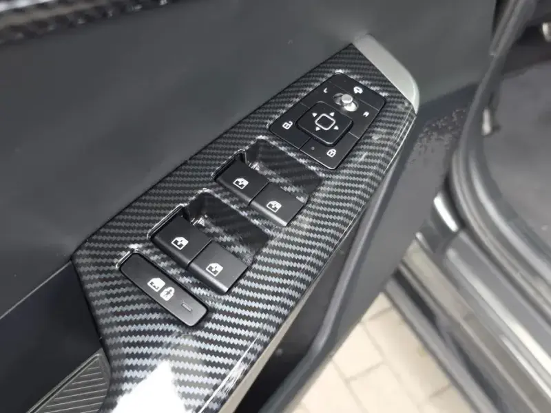 2023 Kia EV6 с пробегом 57 089 км