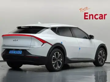 2023 Kia EV6 с пробегом 34 253 км