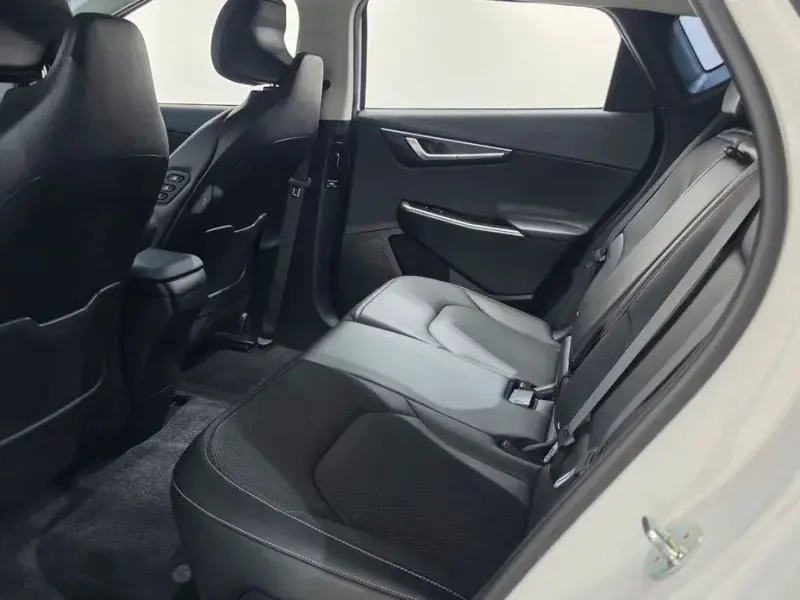 2023 Kia EV6 с пробегом 34 253 км