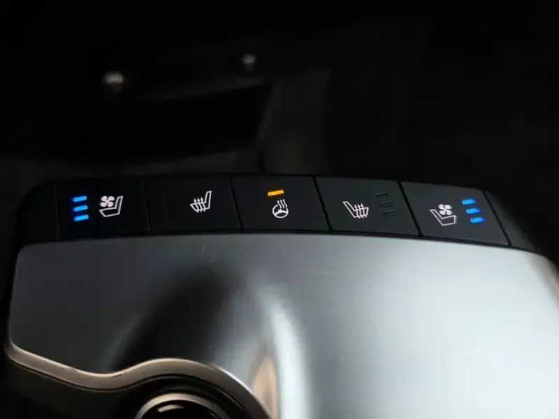 2023 Kia EV6 с пробегом 34 253 км