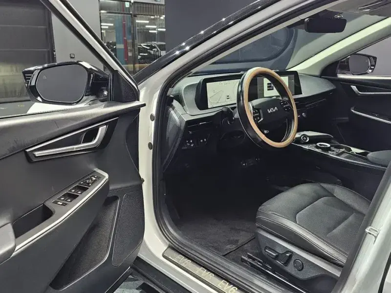 2023 Kia EV6 с пробегом 88 227 км
