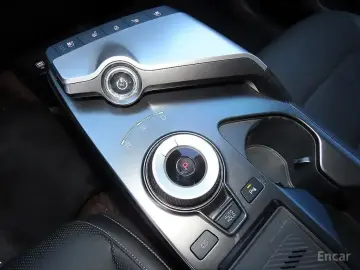 2023 Kia EV6 с пробегом 24 467 км