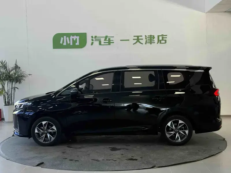 2021 GAC Trumpchi M6 с пробегом 39 000 км