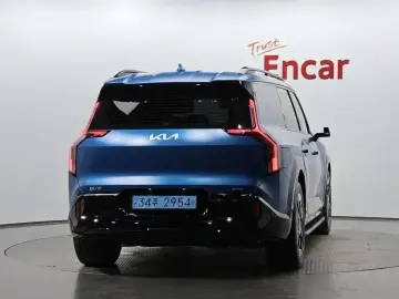 2023 Kia EV9 с пробегом 76 038 км