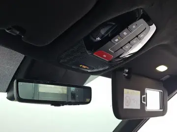 2023 Kia EV9 с пробегом 76 038 км