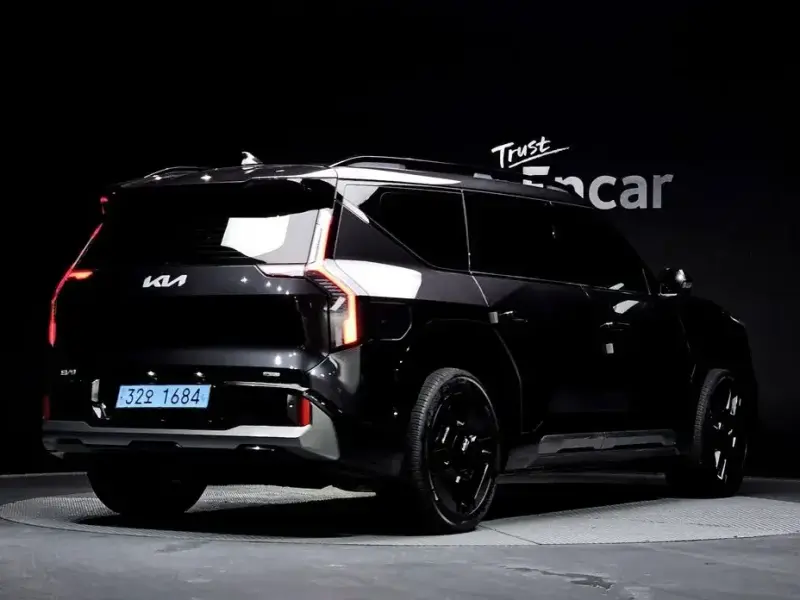 2024 Kia EV9 с пробегом 39 926 км