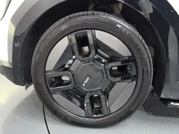 2023 Kia EV9 с пробегом 35 942 км