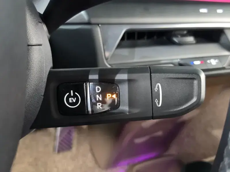 2023 Kia EV9 с пробегом 35 942 км