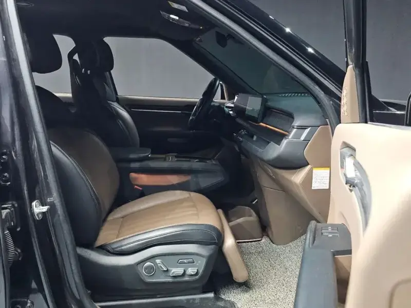 2024 Kia EV9 с пробегом 39 926 км