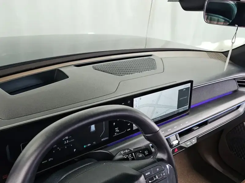 2023 Kia EV9 с пробегом 85 522 км