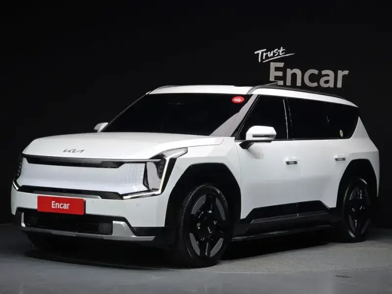 2023 Kia EV9 с пробегом 59 856 км