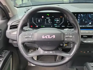 2023 Kia EV9 с пробегом 69 371 км