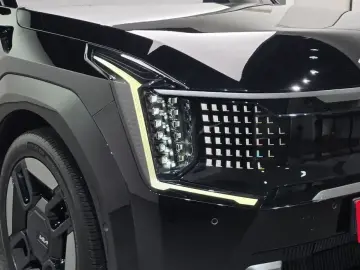 2023 Kia EV9 с пробегом 69 371 км