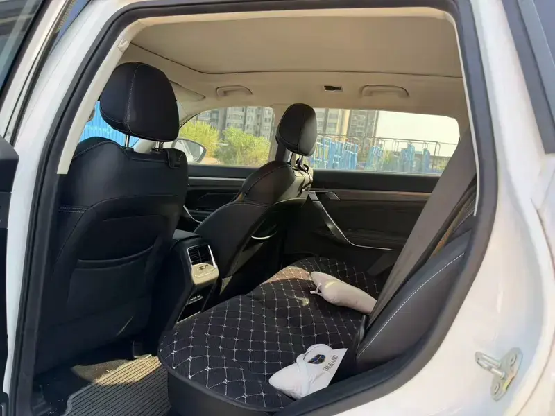 2020 Geely Atlas с пробегом 34 000 км