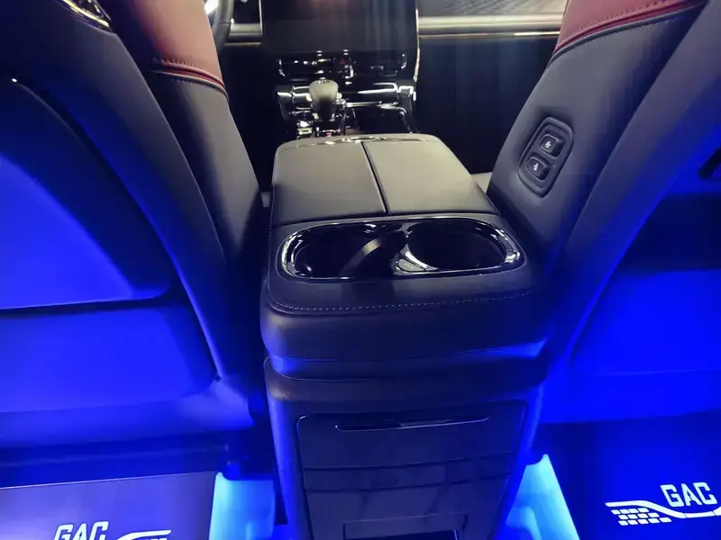 2023 GAC Trumpchi M8 с пробегом 15 000 км