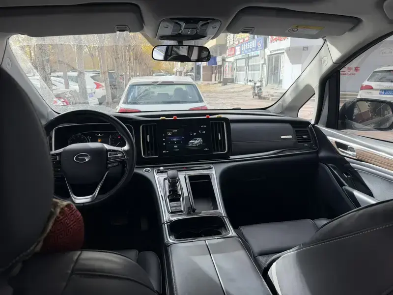 2021 GAC Trumpchi M8 с пробегом 98 000 км