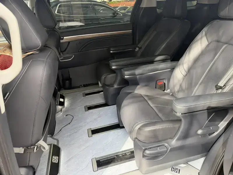 2021 GAC Trumpchi M8 с пробегом 98 000 км