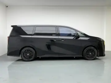 2023 GAC Trumpchi M8 с пробегом 76 900 км