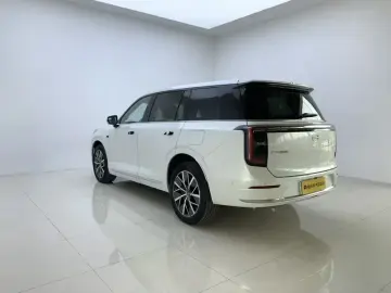 2025 GAC Trumpchi S9 с пробегом 18 900 км