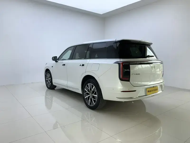 2025 GAC Trumpchi S9 с пробегом 18 900 км