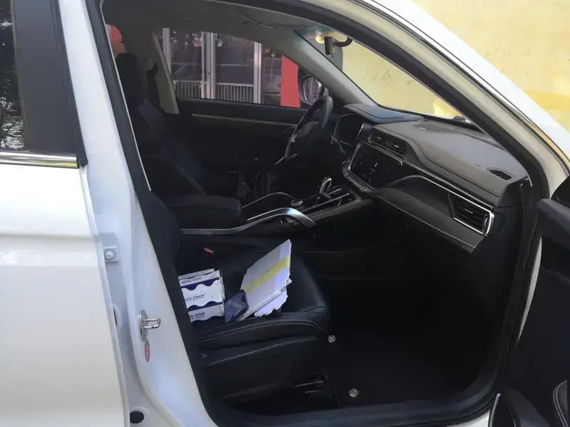 2020 Geely Atlas с пробегом 61 800 км