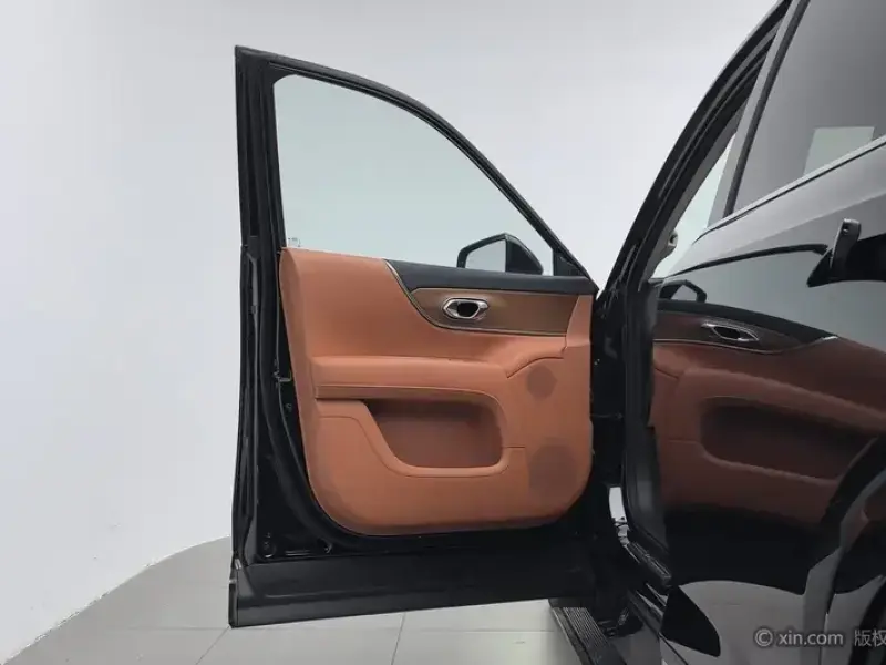 2025 GAC Trumpchi S9 с пробегом 17 900 км