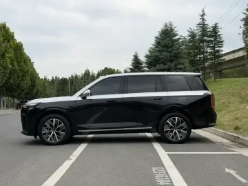 2025 GAC Trumpchi S9 с пробегом 17 000 км