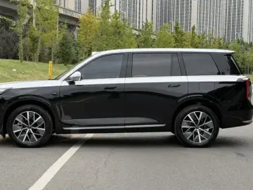 2025 GAC Trumpchi S9 с пробегом 17 000 км