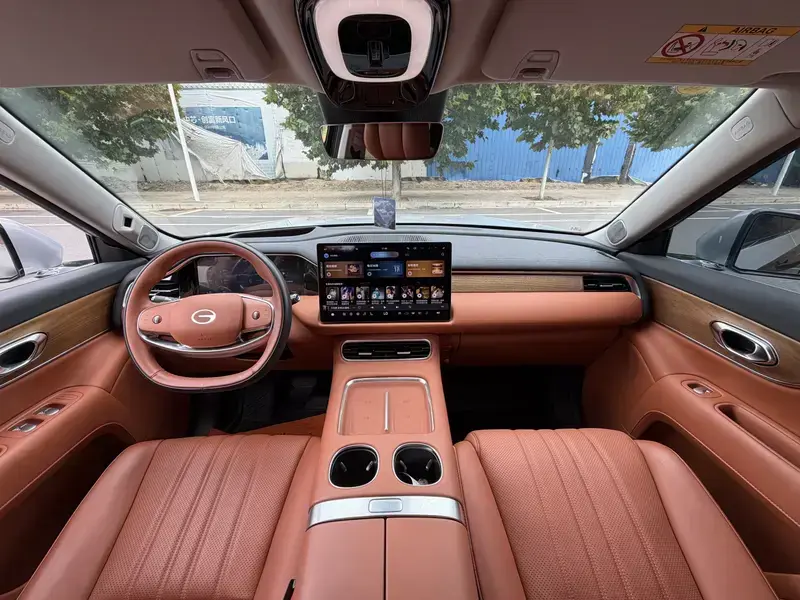 2025 GAC Trumpchi S9 с пробегом 17 000 км