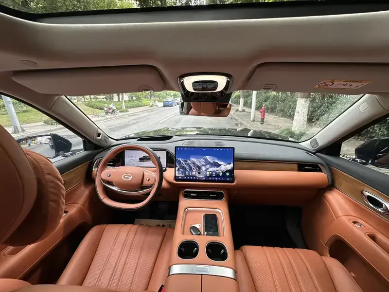 2025 GAC Trumpchi S9 с пробегом 18 000 км