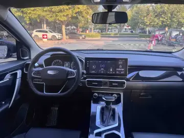 2025 Geely Binyue с пробегом 7 200 км