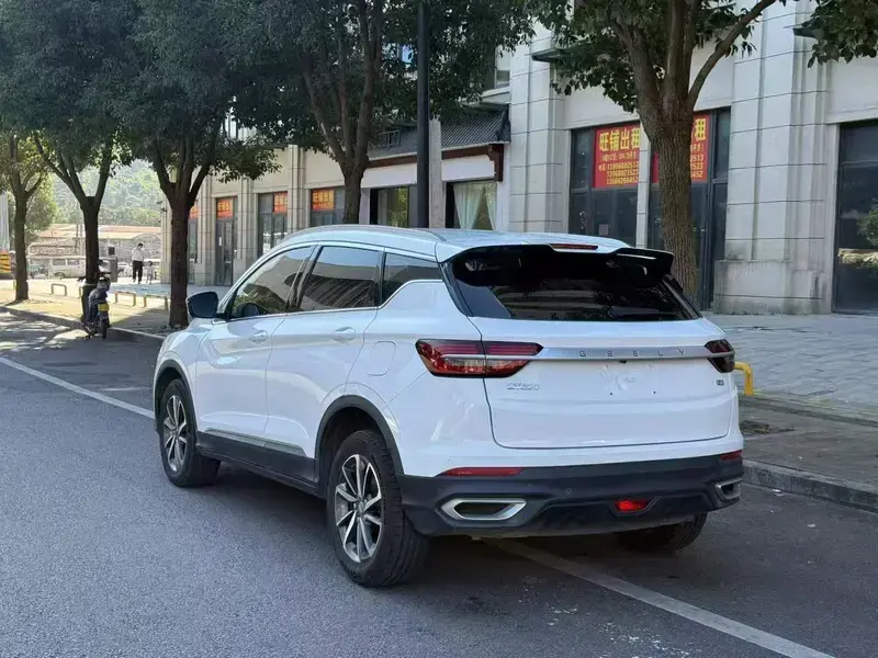 2021 Geely Binyue с пробегом 60 000 км