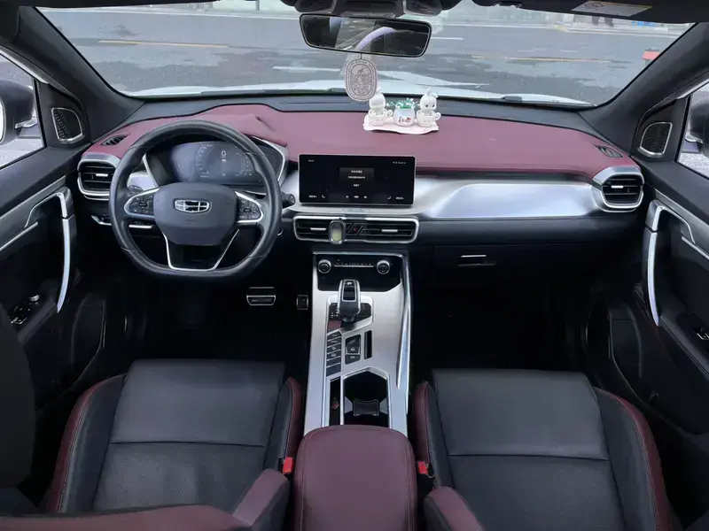2020 Geely Binyue с пробегом 50 000 км