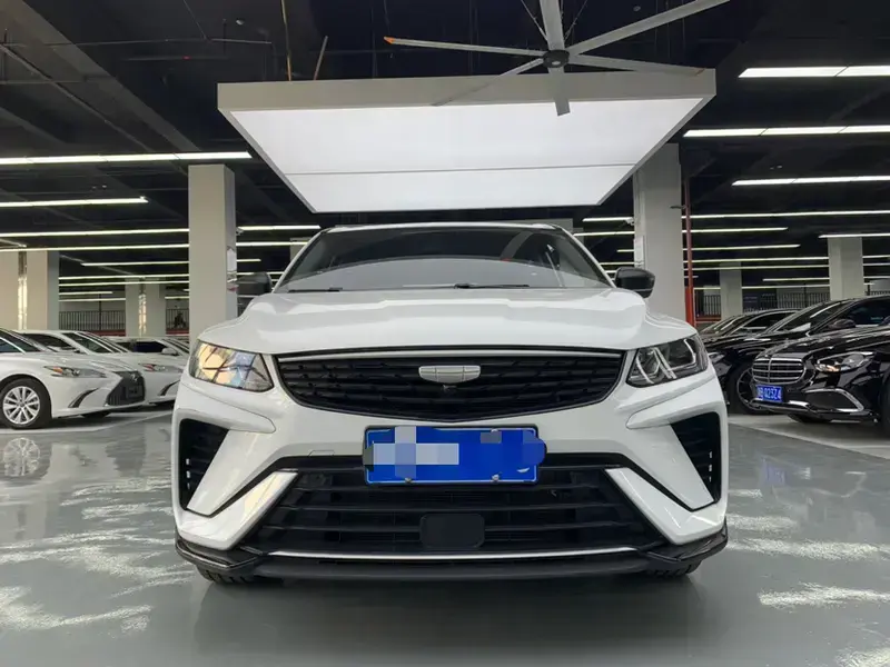 2025 Geely Binyue с пробегом 12 000 км