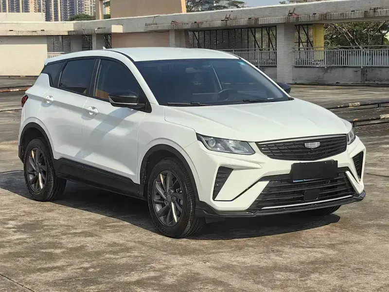 2025 Geely Coolray с пробегом 15 000 км