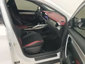2020 Geely Coolray с пробегом 42 000 км